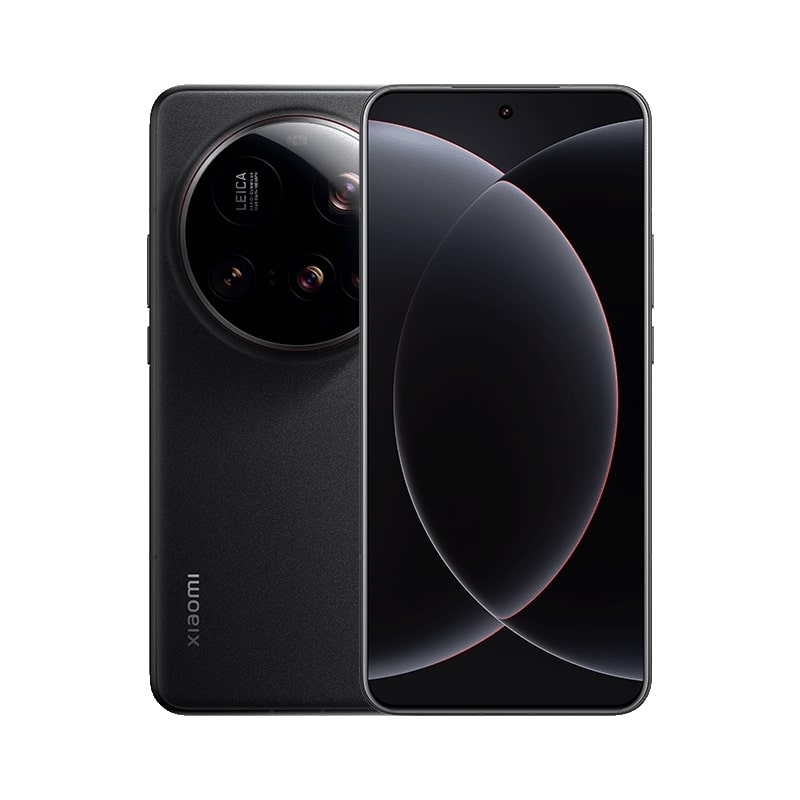 The Xiaomi 15 Ultra as seen from the front and back.