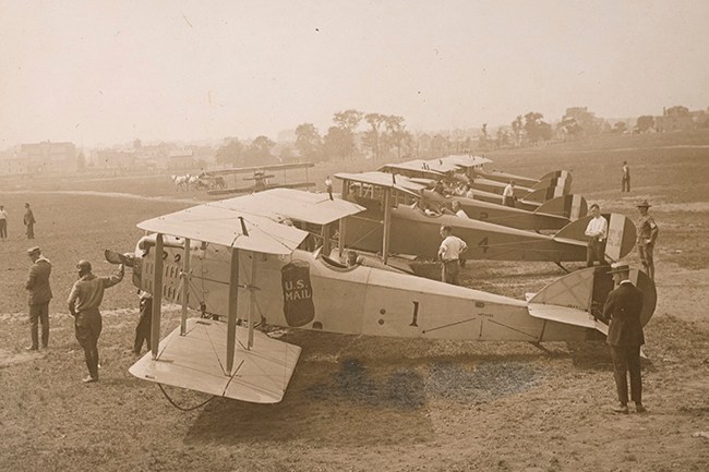 JR-1B mail planes were the first used by the USPS (1918).